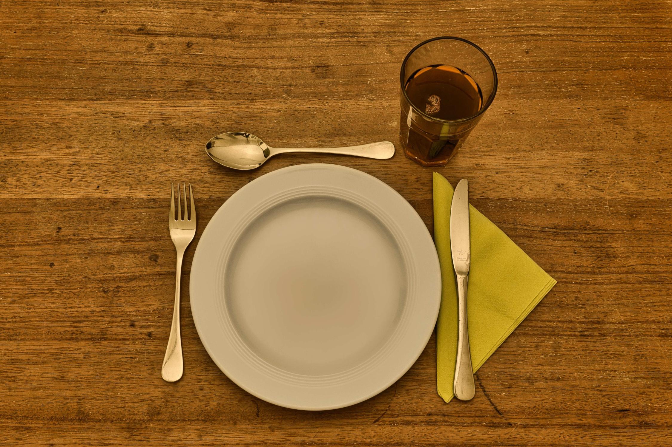 Essen mit Bedürftigen Motiv