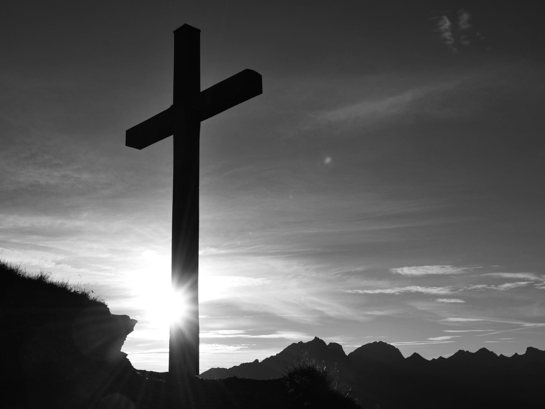 tuor-cross-5001114