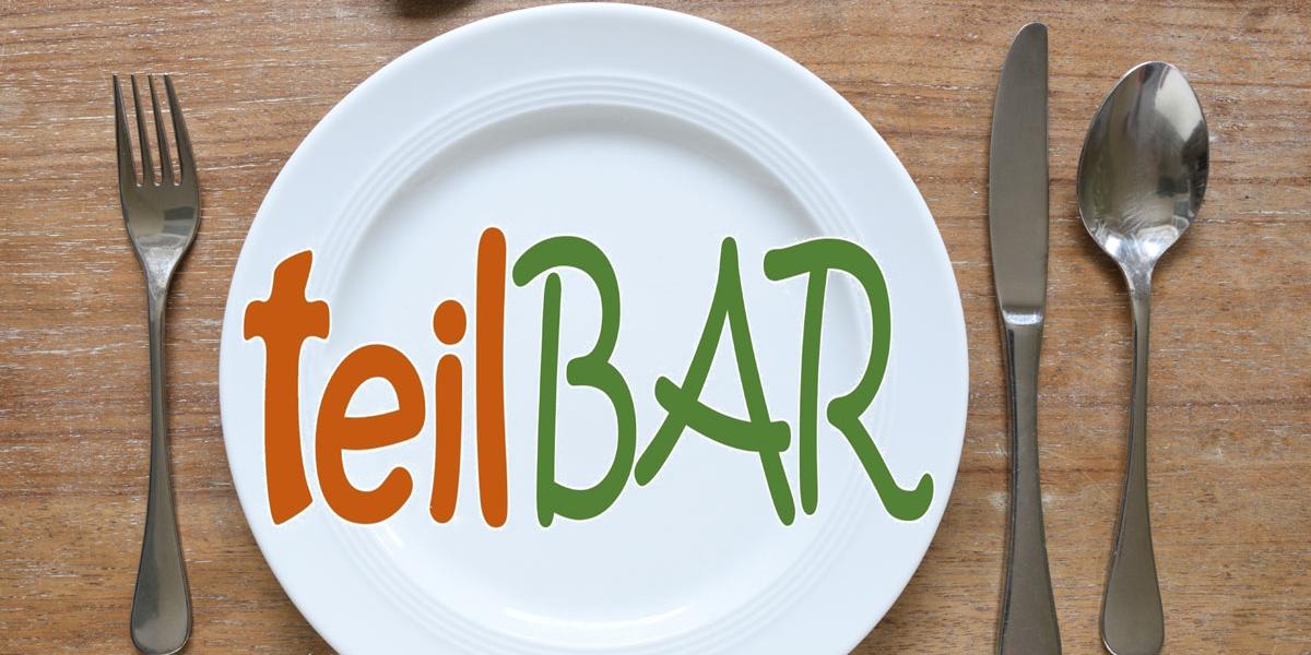 Logo von teilBAR - Teller mit Besteck auf Tisch